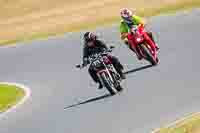 Vintage-motorcycle-club;eventdigitalimages;mallory-park;mallory-park-trackday-photographs;no-limits-trackdays;peter-wileman-photography;trackday-digital-images;trackday-photos;vmcc-festival-1000-bikes-photographs